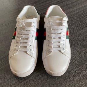 Gucci Ace tennis shoes. Slightly worn.